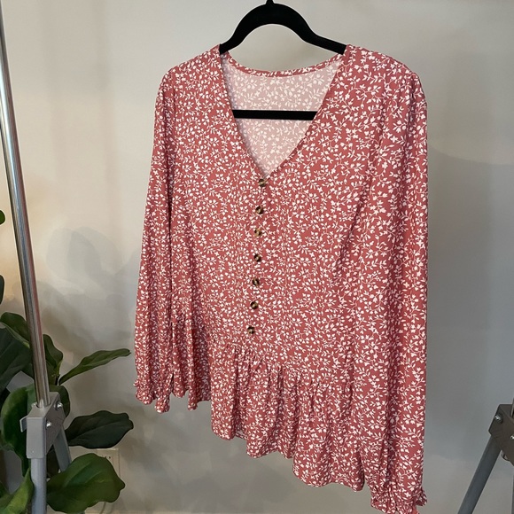 Floral Ruffle Top - Picture 3 of 4